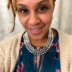 Quin Keyhole Crochet Top